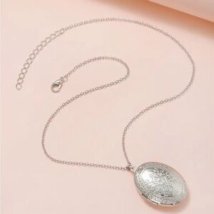 New! Carved Photo Frame Locket Necklace